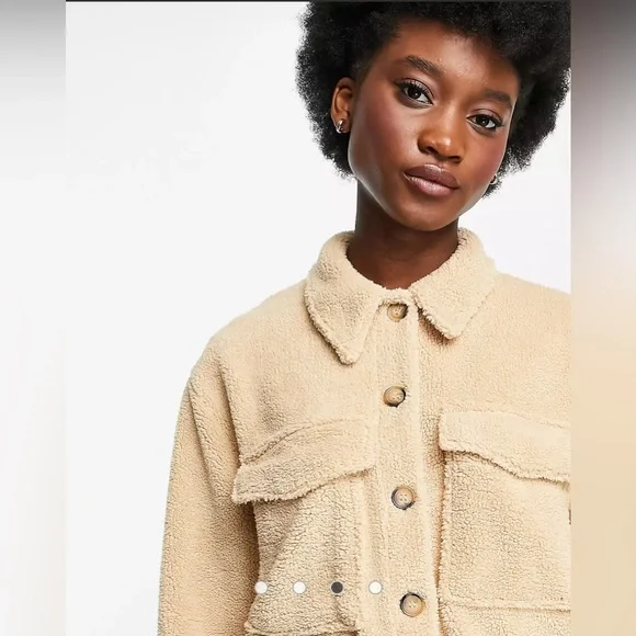 Stradivarius Fleece Shacket in beige - Picture 4 of 6